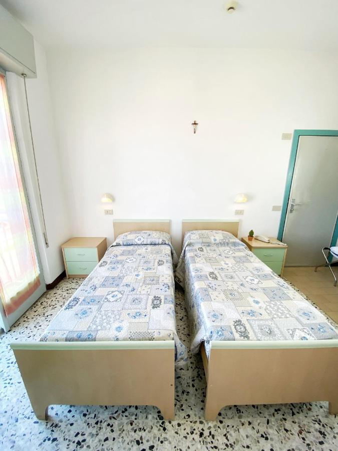 Hotel Dinarica Marotta Ngoại thất bức ảnh