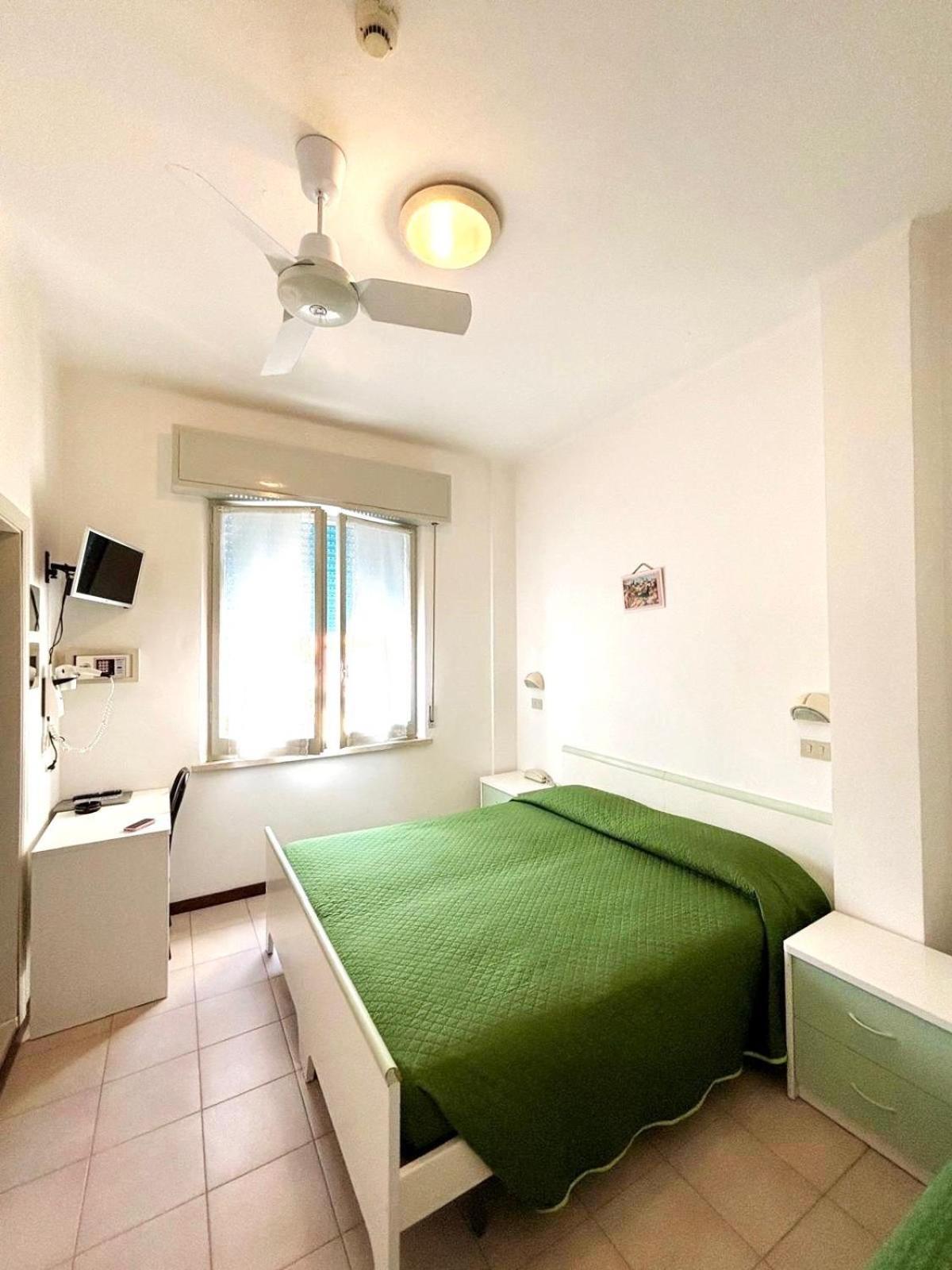 Hotel Dinarica Marotta Ngoại thất bức ảnh