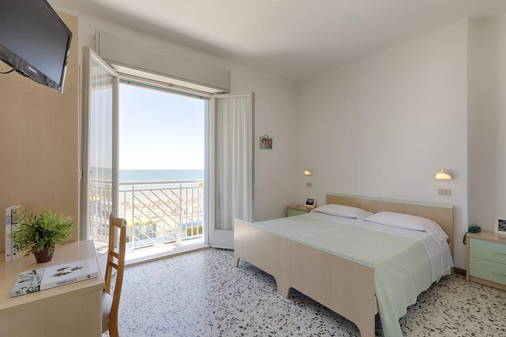 Hotel Dinarica Marotta Ngoại thất bức ảnh